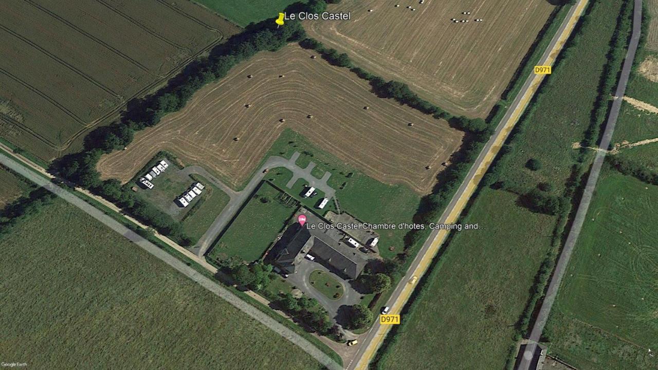 Le Clos Castel Raids Bagian luar foto